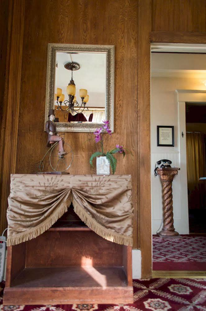 Van Gilder Hotel Seward Bagian luar foto